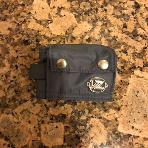 Von zipper wrist wallet